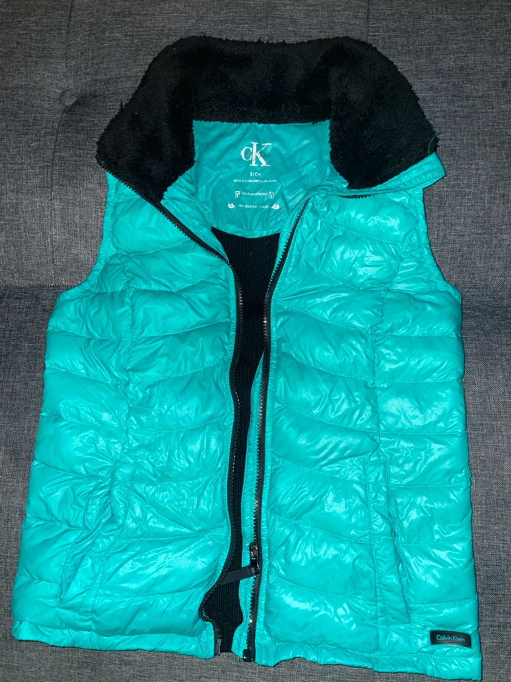 Calvin Klein Teal Quilted Jacket with Black Faux Fur Trim and MP3 Player Pocket